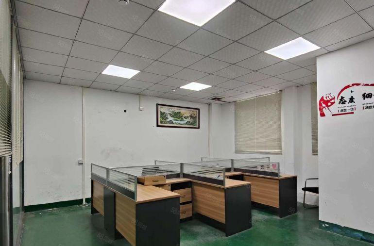 18元每平起租1楼200平到1000平大小面积均可选择