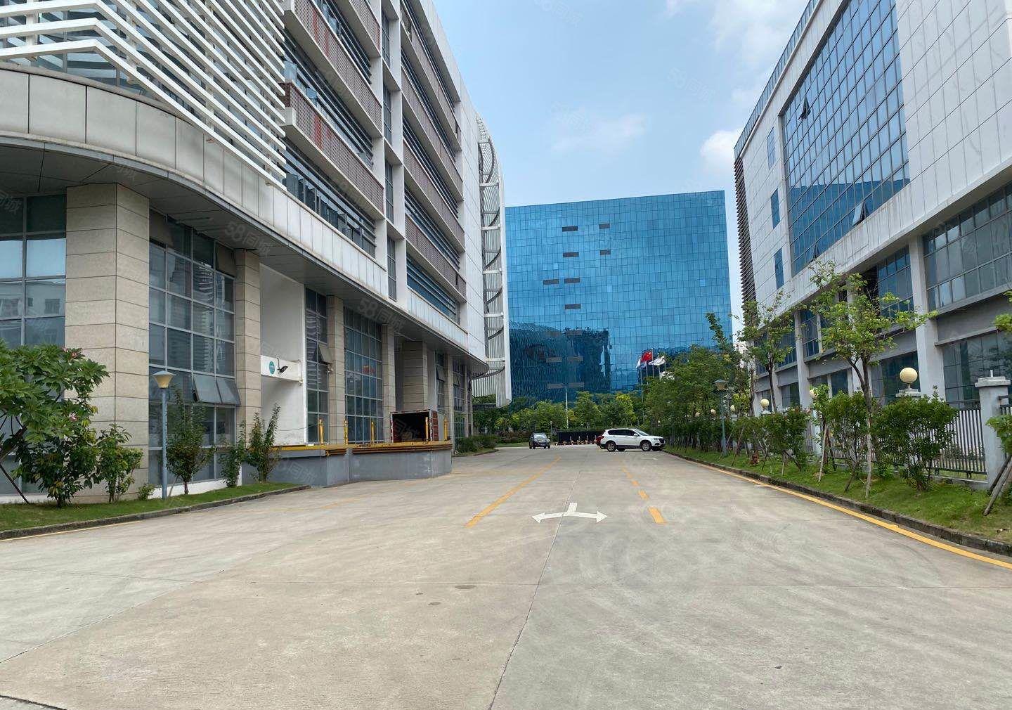 福永凤凰工业园2万平厂房出租800平起分租一楼仓库可办环