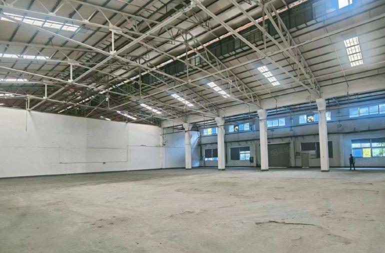 实惠实用租25元单层钢构厂房仓库1000平大型货车出入无忧