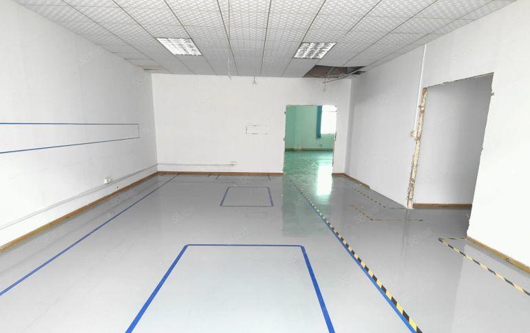 300起租丨福永地铁口新出一二楼1000平带装修厂房仓库出租