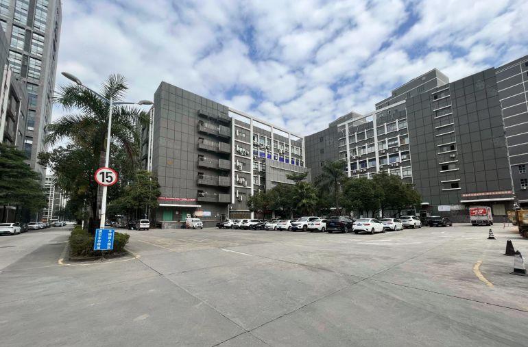 石岩石龙仔工业区楼上1000平厂房出租大小面积办公仓库招租