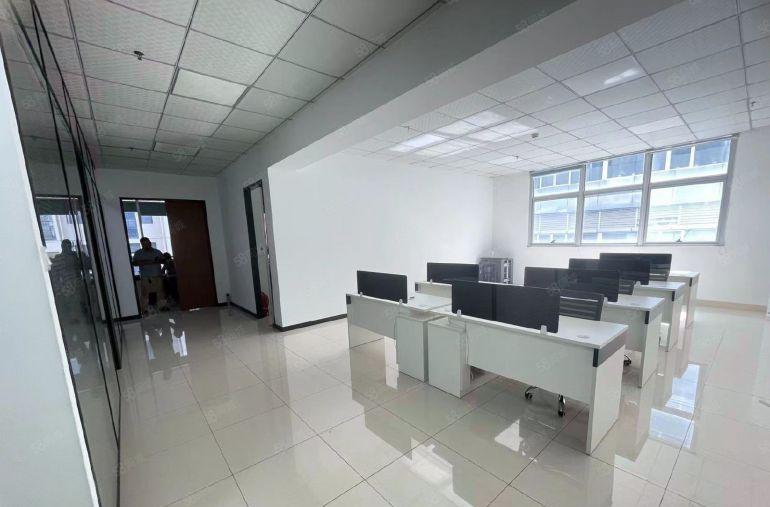 宝安兴东地铁150，290.平办公研发大厦，带装修即租即用