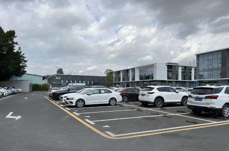 沙井地铁口300平楼上精装修厂房仓库出租马安山地铁口