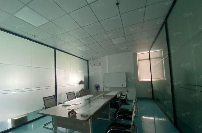 沙井高速出口附近楼上1600平精装修无尘车间厂房出租车位充足