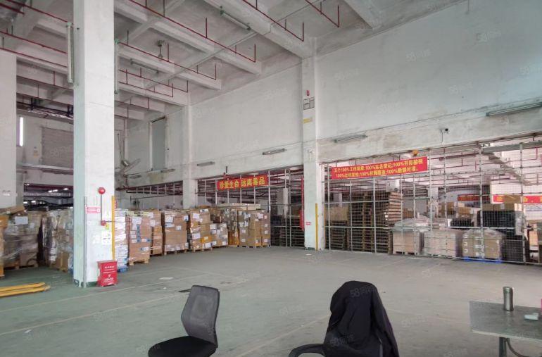 石岩大型园区一楼2000平分租300平起租带消防喷淋空地超大