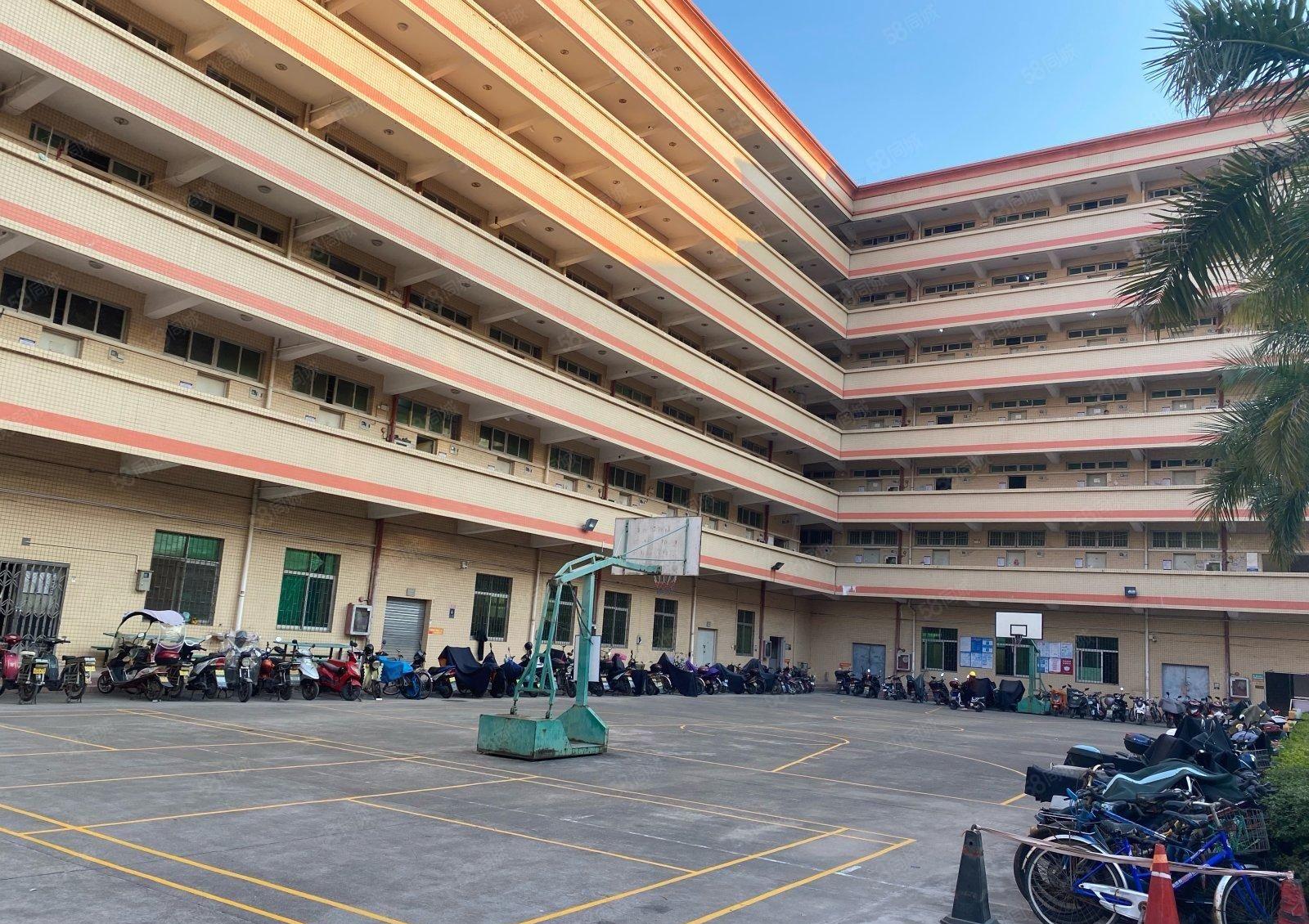 福永塘尾一手房东独院8300平米厂房出租