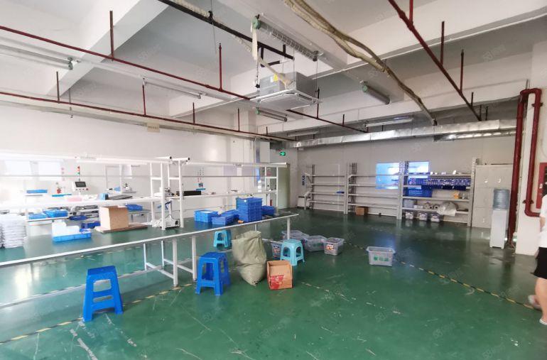 沙井后亭楼上300平精装修重工业厂房出租，