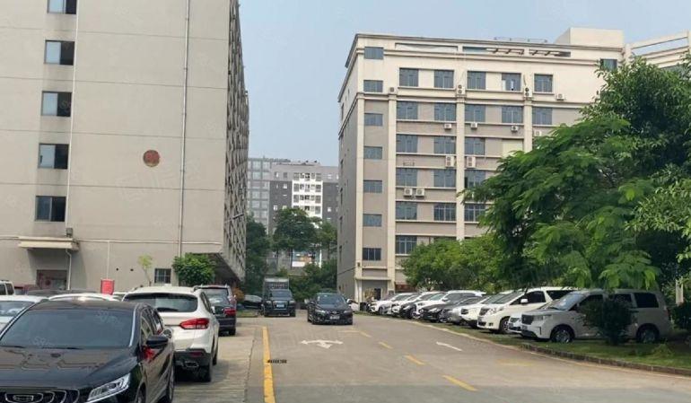 沙井共和工业园3万平厂房出租500平分租一楼仓库原房东带红本