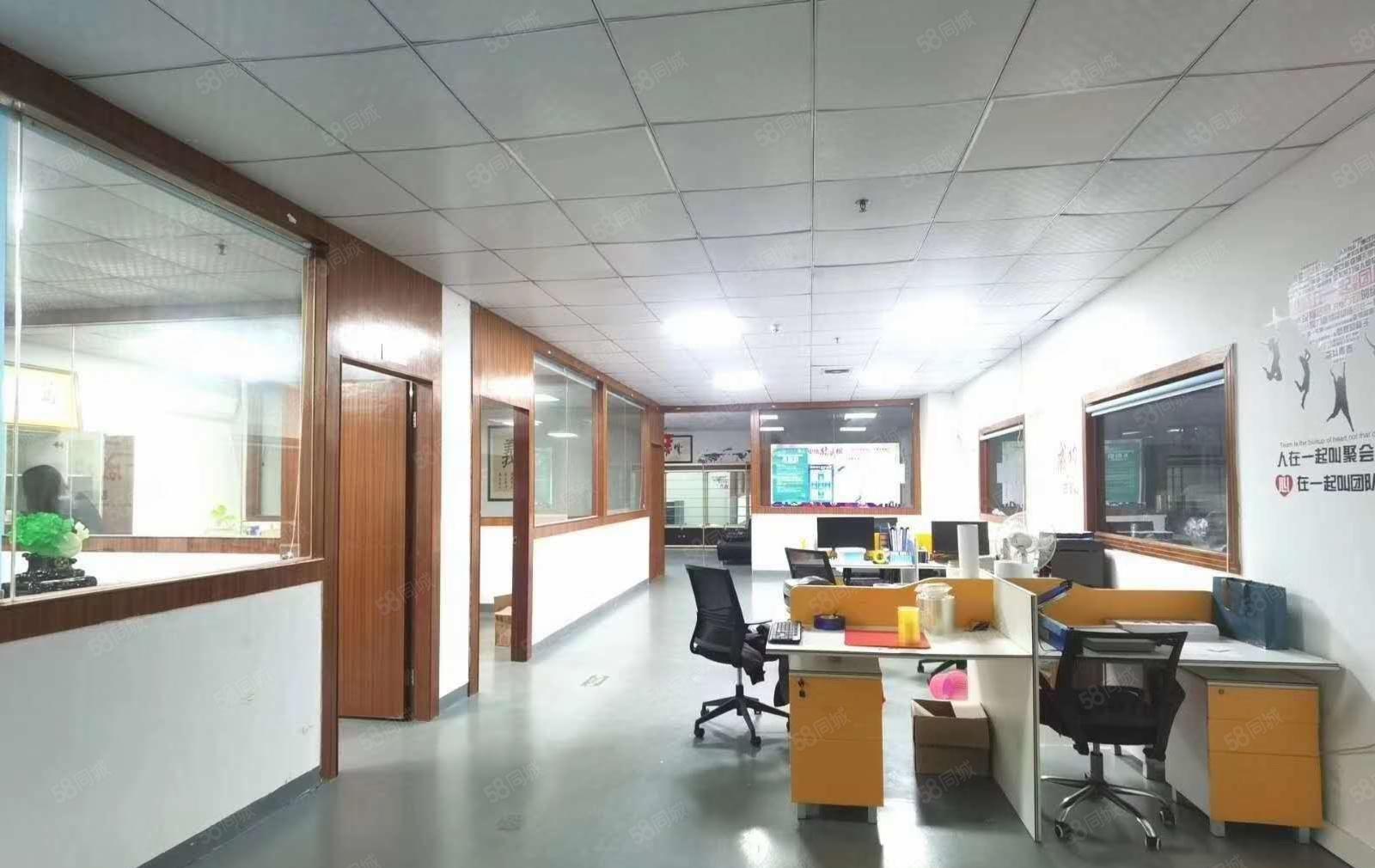 沙井新桥新出楼上880平方带装修无转让费