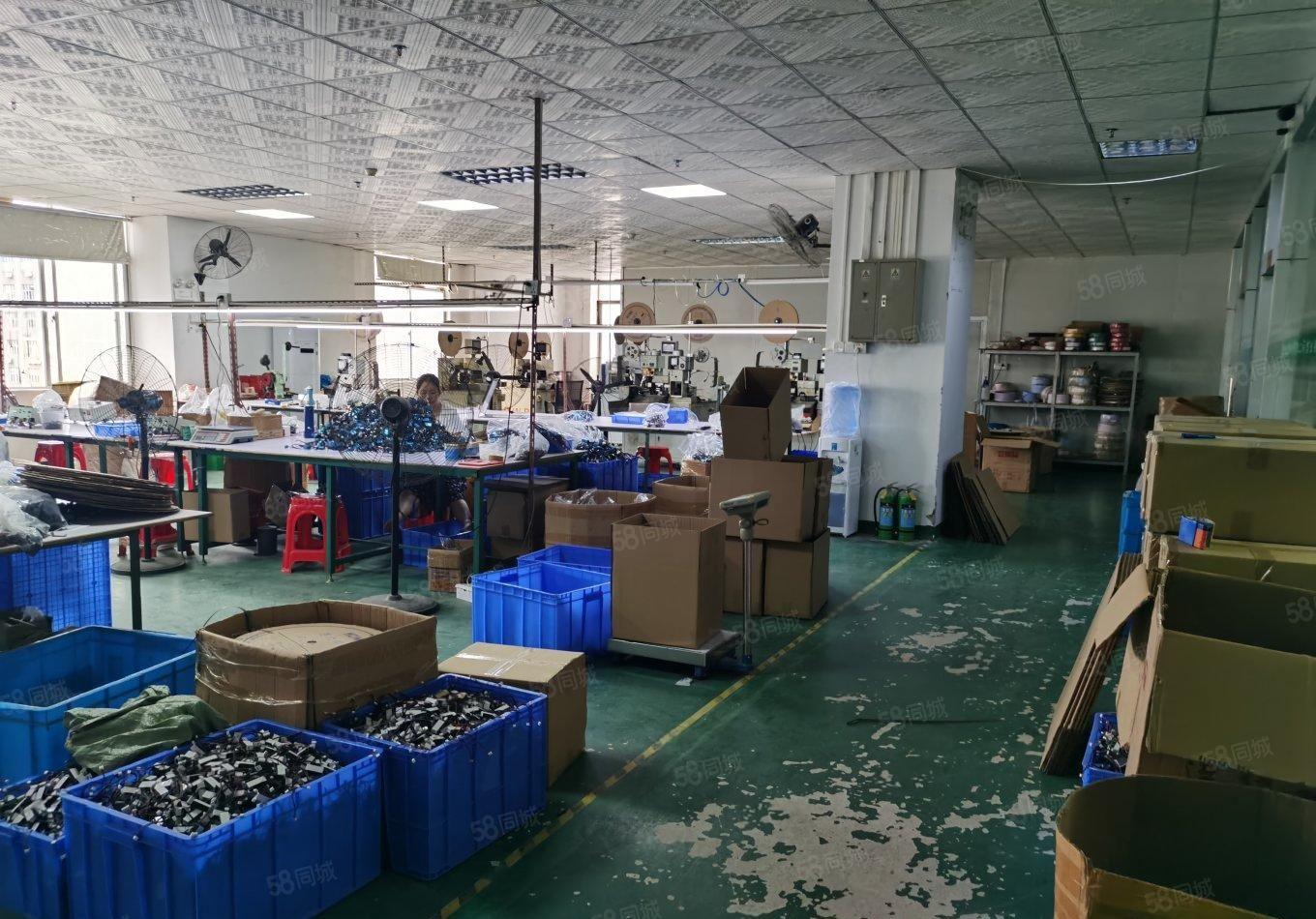 沙井后亭地铁口工业园区楼上整层800平方带精装修有前台办公室