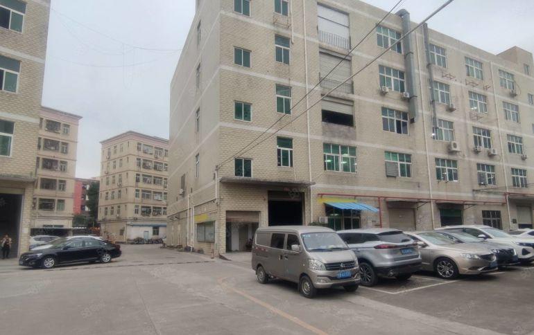 惠阳镇隆大型工业园2000平原房东楼上低价厂房仓库出租高速口