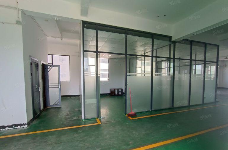 新圩精装修四楼出租850平方现成水电办公室