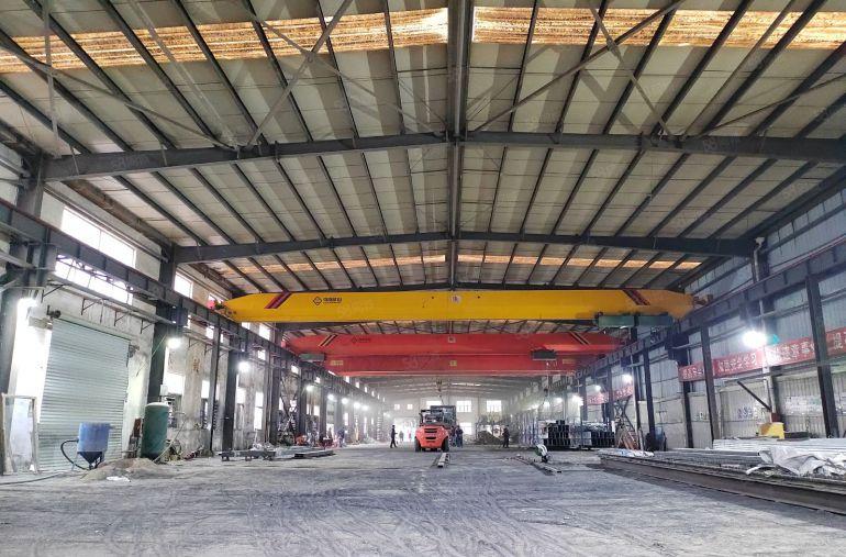 惠州市大亚湾3200平米带5台行车厂房出租，可分租，可办环评