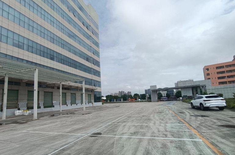 大亚湾工业厂房红本国土证件齐全25000平独门独院出租出售