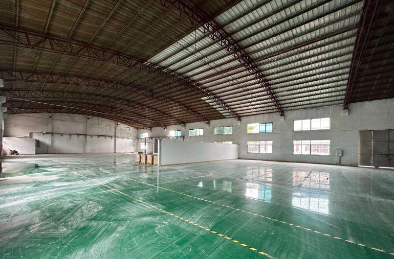 1800平原房东小独院，现成装修水电