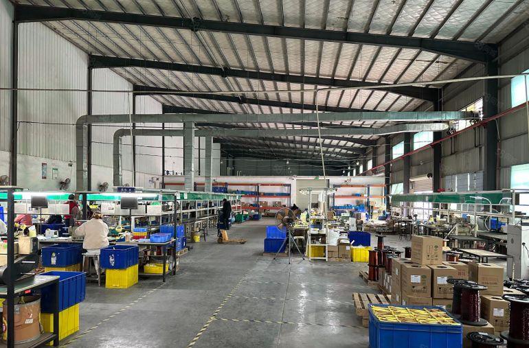 工业园区1000平方起租，证件齐全