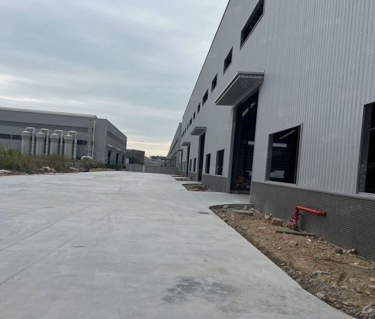 博罗泰美单一层2335平方起租10米高红本原房东空地3万平方