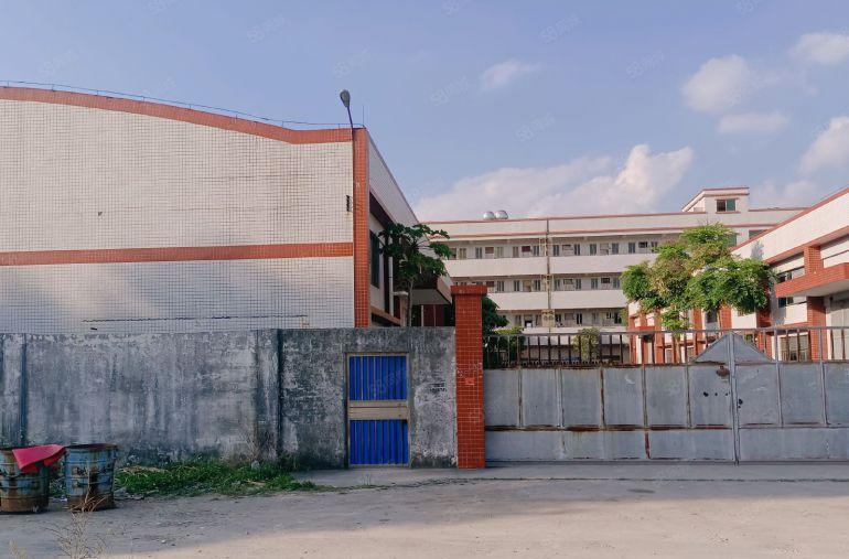 石湾原房东独院厂房出租1500平，空地超大交通方便，可办环评