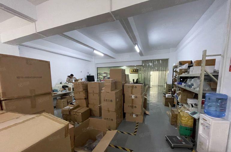 龙华油松路口270平方精装修厂房，仓库租金28块