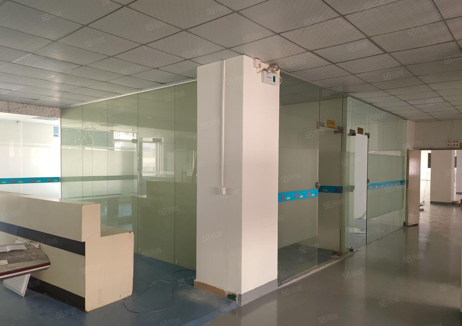 观澜大富工业区原房东独院低价厂房出租一楼仓库出租可分租小面积