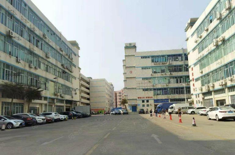 整层新装修1200平，龙华大浪商业中心附近，前台办公车间