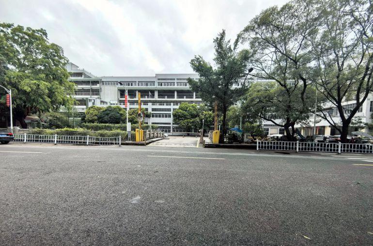 1000平起龙华元芬地铁口物业直租10000平物流园出租