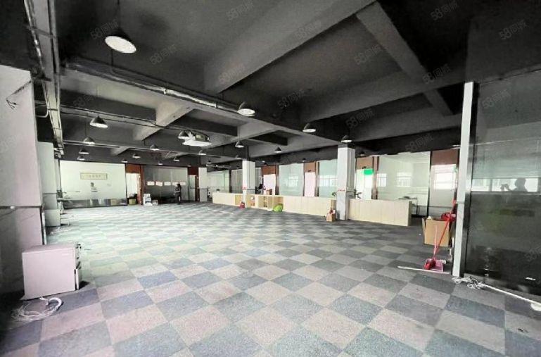 观澜樟坑径原房东楼上精装修1200平厂房仓库出租可办环评