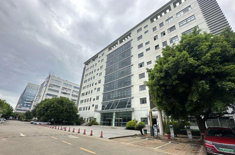 出租龙华油松工业园厂房一楼1200平出租带装修400平起分