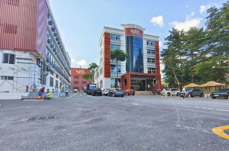 龙华全新红本厂房创意园出租形象好，适合电商，加工，组装电子出