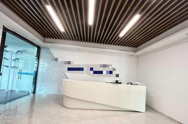 观澜松元原房东楼上700平精装修厂房仓库出租水电齐全大小可分