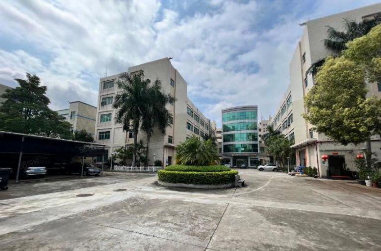 观澜樟坑径原房东楼上精装修1200平厂房仓库出租可办环评