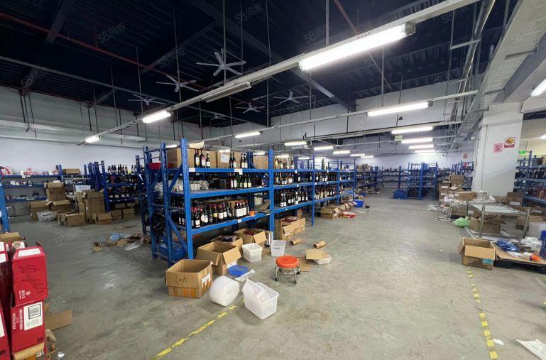 龙华坂田1100平方精装修厂房仓库招租