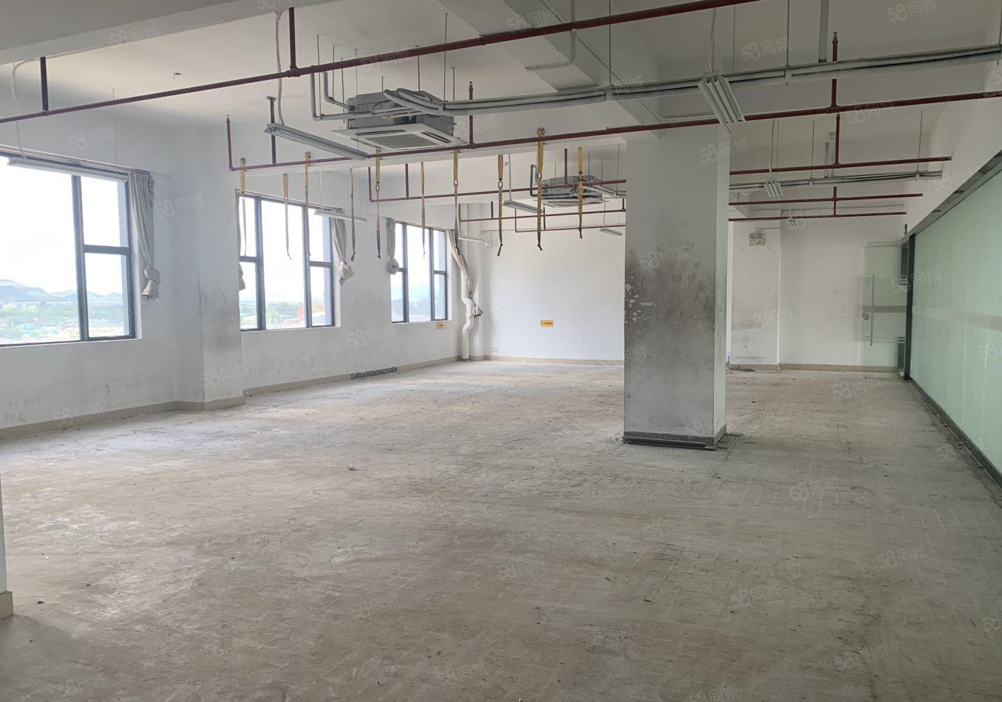 龙华新区大浪原房东独院6480平实际面积厂房出租，可分