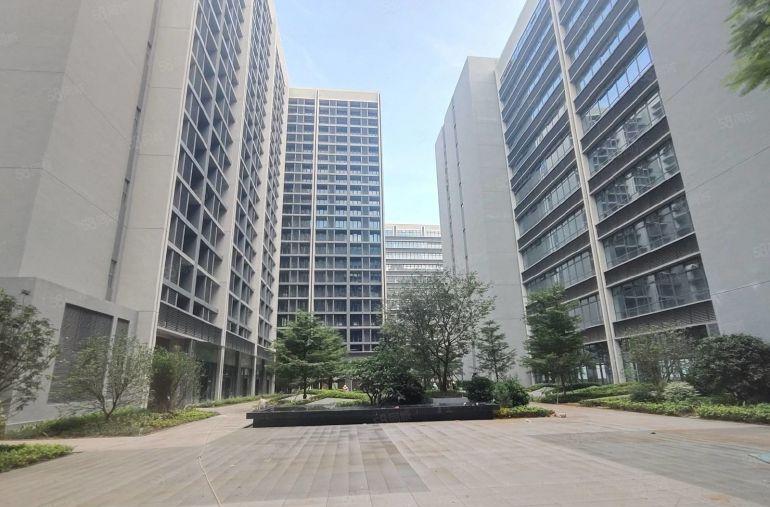 独门独院！龙华茜坑地铁站52800平红本厂房出租