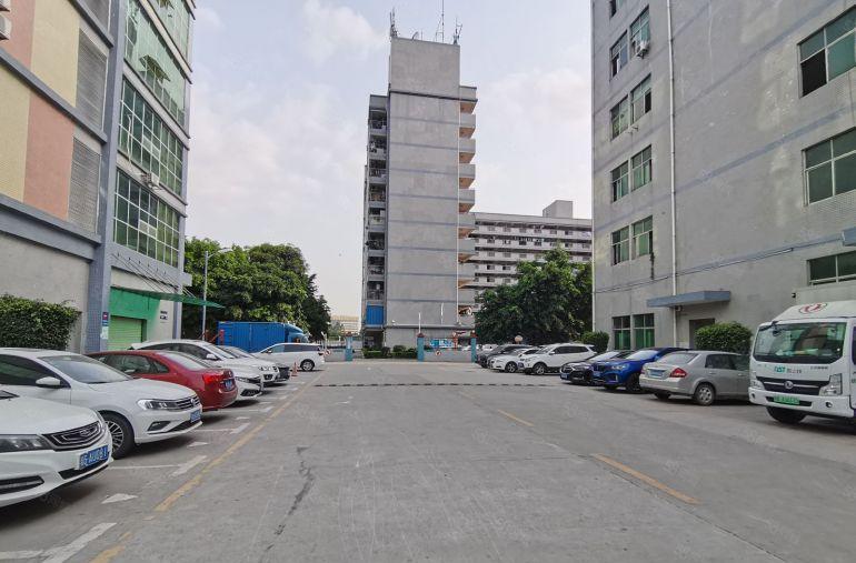 龙华观澜个人小型厂房500至1000平方车间装修出租车位充足