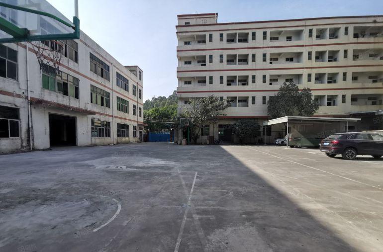 500起观澜章阁原房东工业园2000平精装修带家具厂房出租