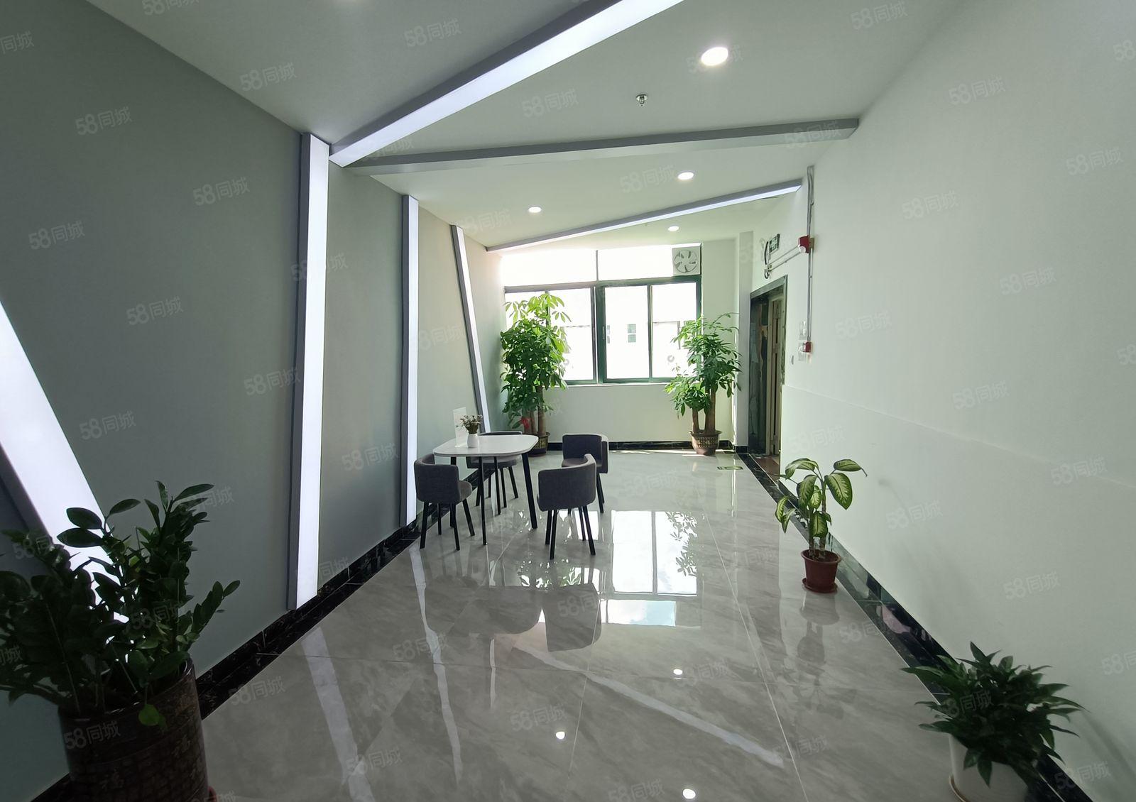 观澜高新产业园14万平厂房优惠出租，环境好，空气大，交通方便