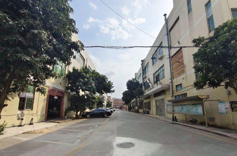 龙华观澜原房东2000平凡精装修厂房仓库出租大小可分租