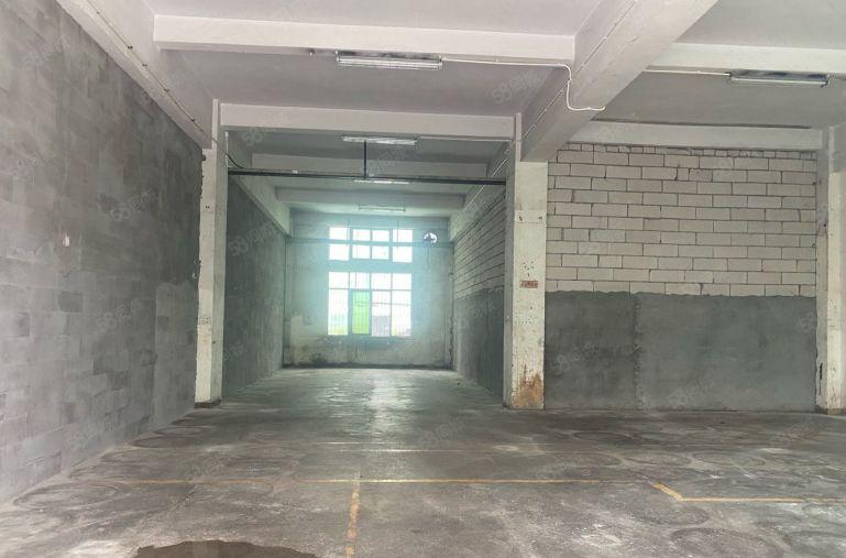 龙华大浪南路，小面积一楼厂房280平，适合各种机加工，仓库等