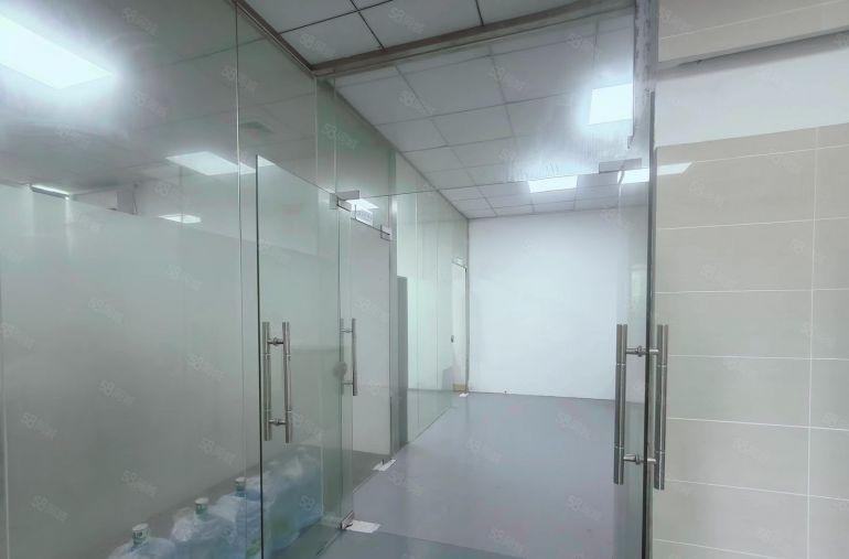 大浪850平带装修厂房可分租