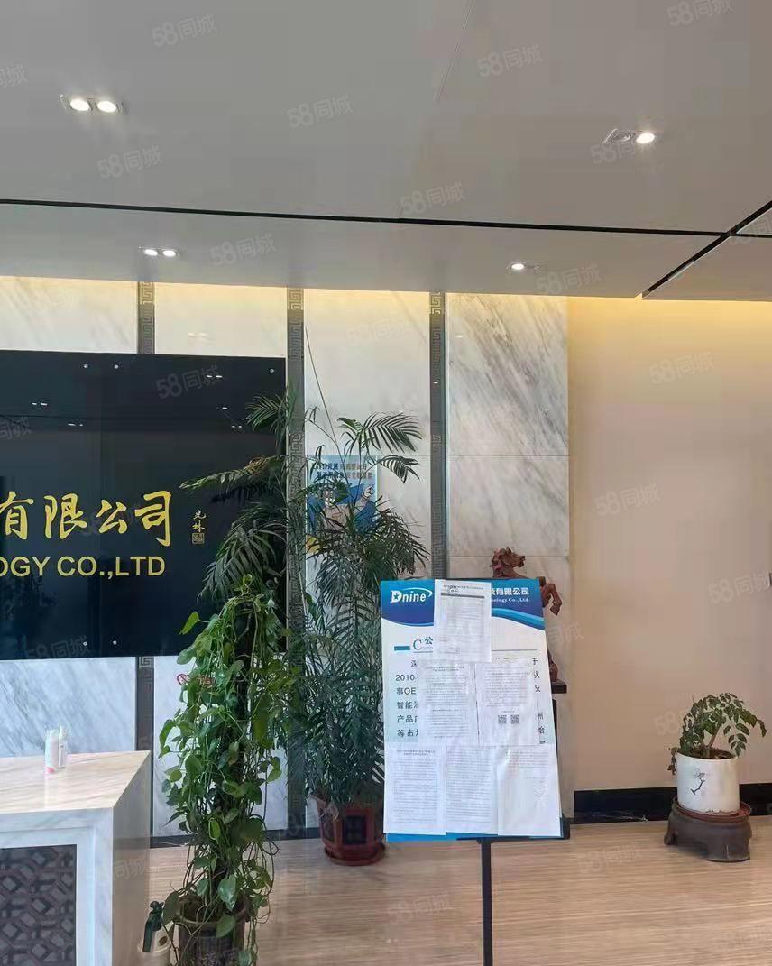 龙华大浪新出原房东楼上1400平豪华精装修标准厂房