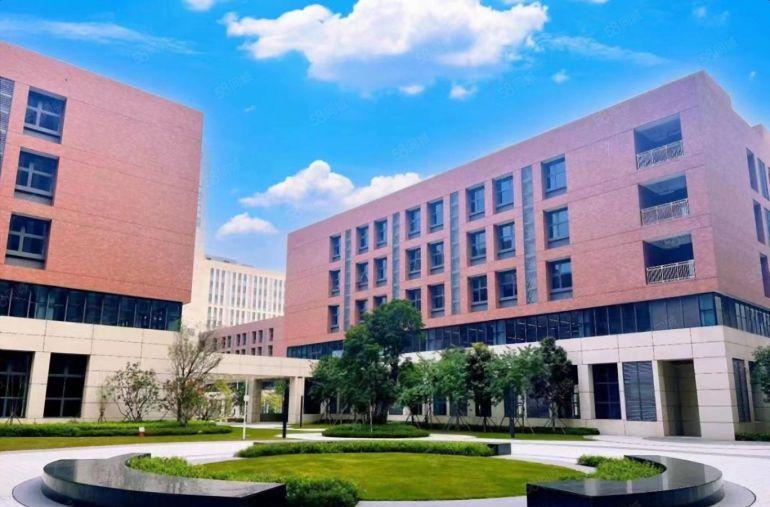 靠近观澜房东独栋厂房8000平，1000平起分实际面积出租