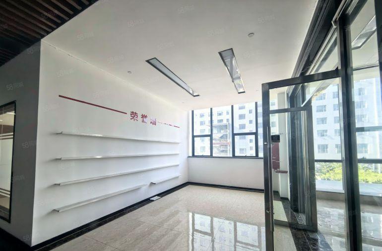 龙华大浪红本厂房1500一层建筑面积出租水电齐全