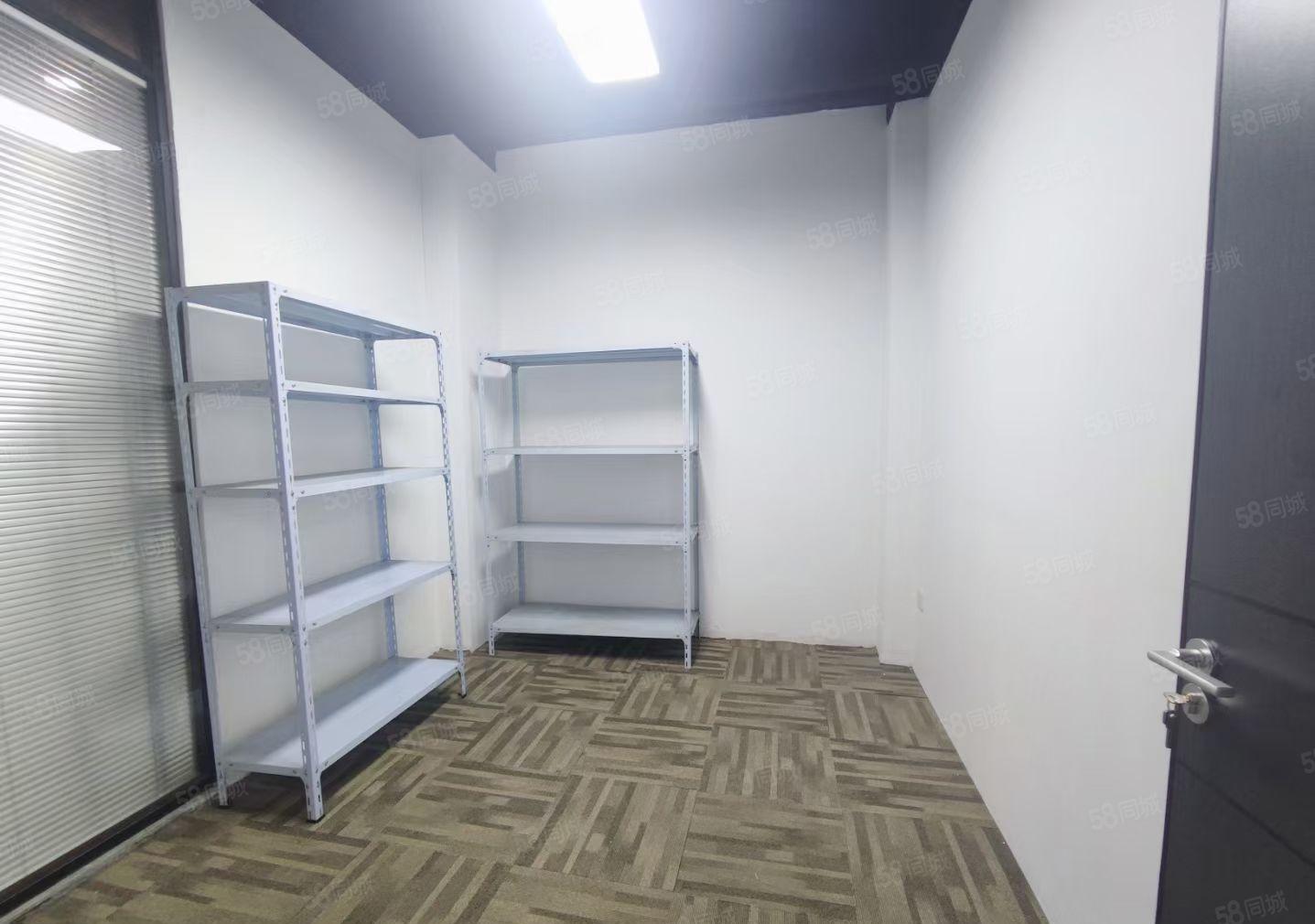 龙华汽车站两百平米厂房出租，带精装修适合做电商办公仓库出租