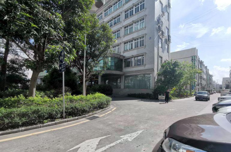 龙华油松富士康旁工业园1200平精装修办公室仓库一楼厂房出租