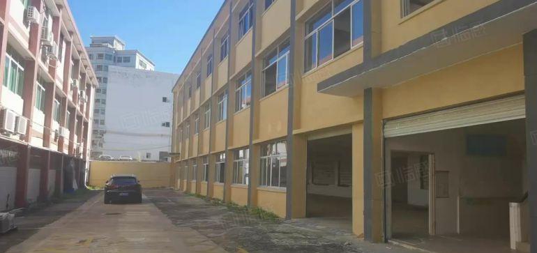 龙华地铁口红本独院厂房仓库2600平出租场大形象好易招工