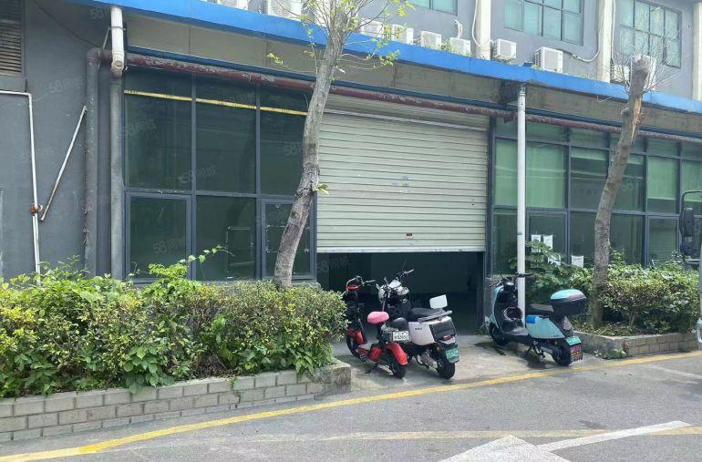 龙华一楼厂房工业园出租仓库35元地铁口房东直租200至400
