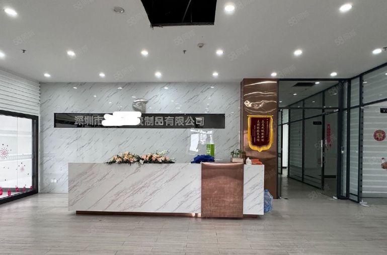 龙华大浪元芬地铁口一楼二楼共2500平精装修，高6米，好招工