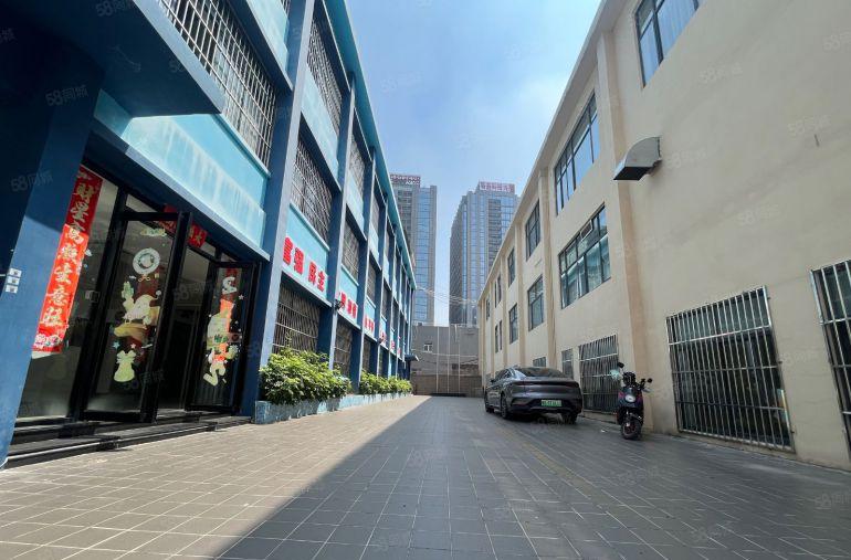 龙华民治原房东红本独门独院3000平方，精装修带空调停车方便