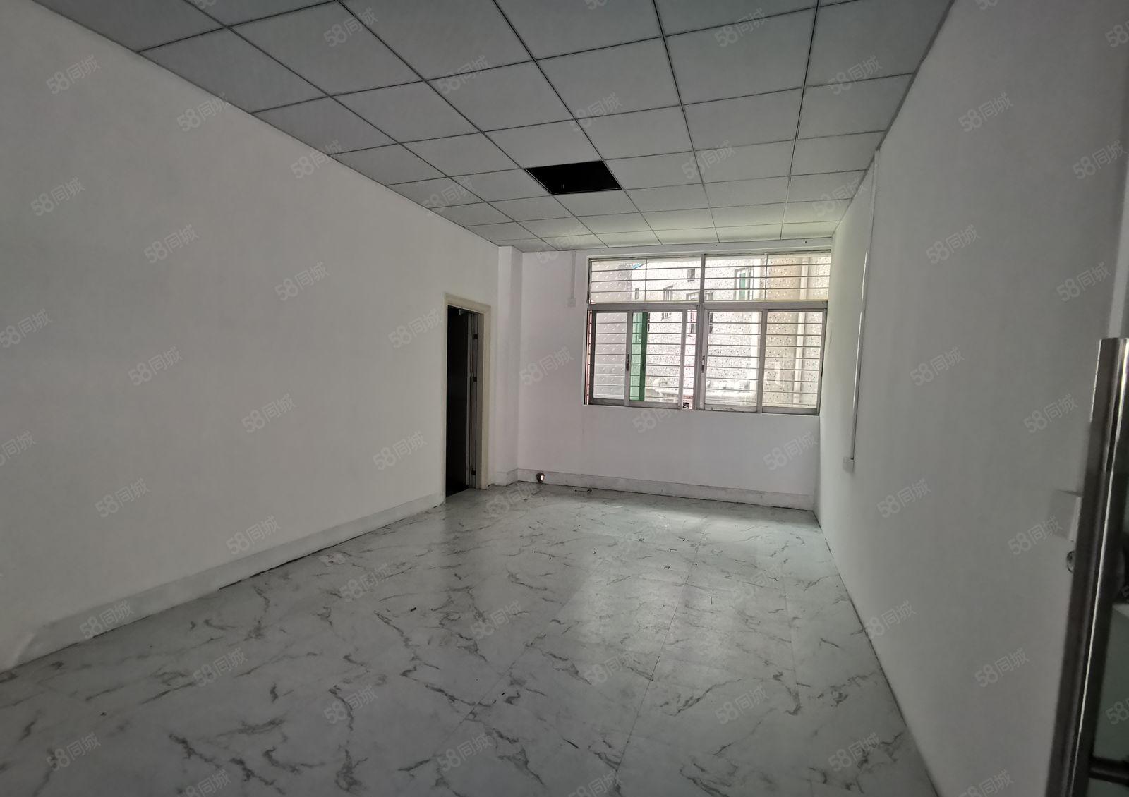 观澜新田新出楼上750平方原房东带红本仓库厂房出租